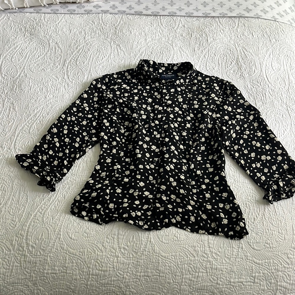 Woman blouse